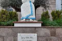 Statua di Madre Teresa di Calcutta