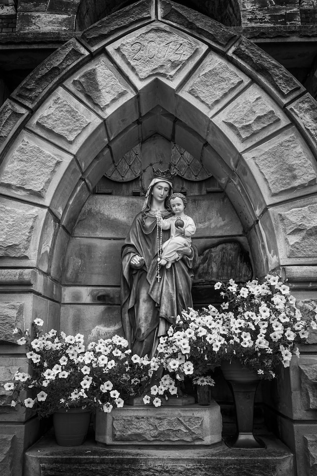 Il bambino protestante e la Vergine Maria